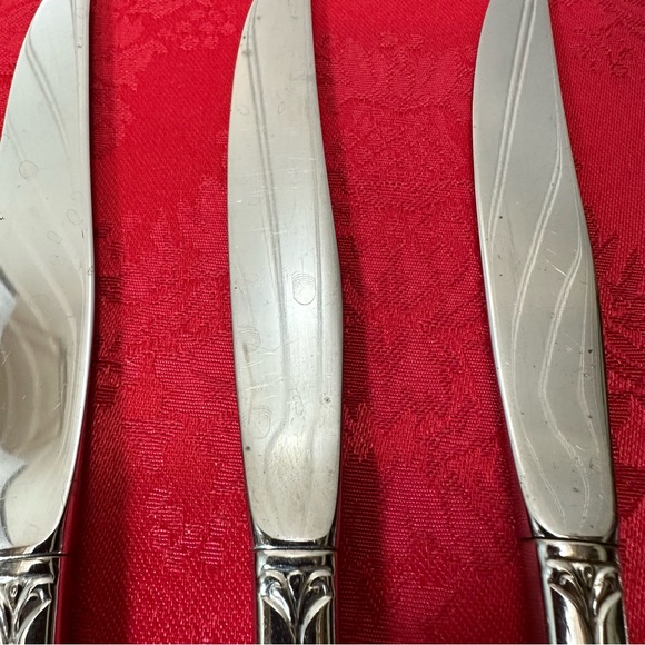 Oneida Chandelier Community Stainless Knives- Five - Picture 6 of 6